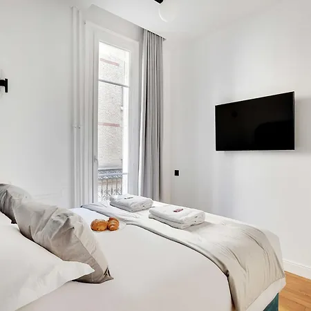 Wonderful Located Near Gare De Lyon *